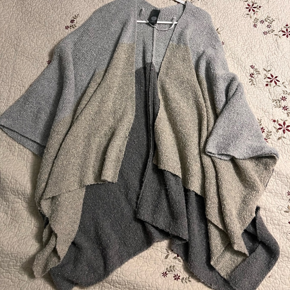 Elegant Gray and Cream Women's Sweater